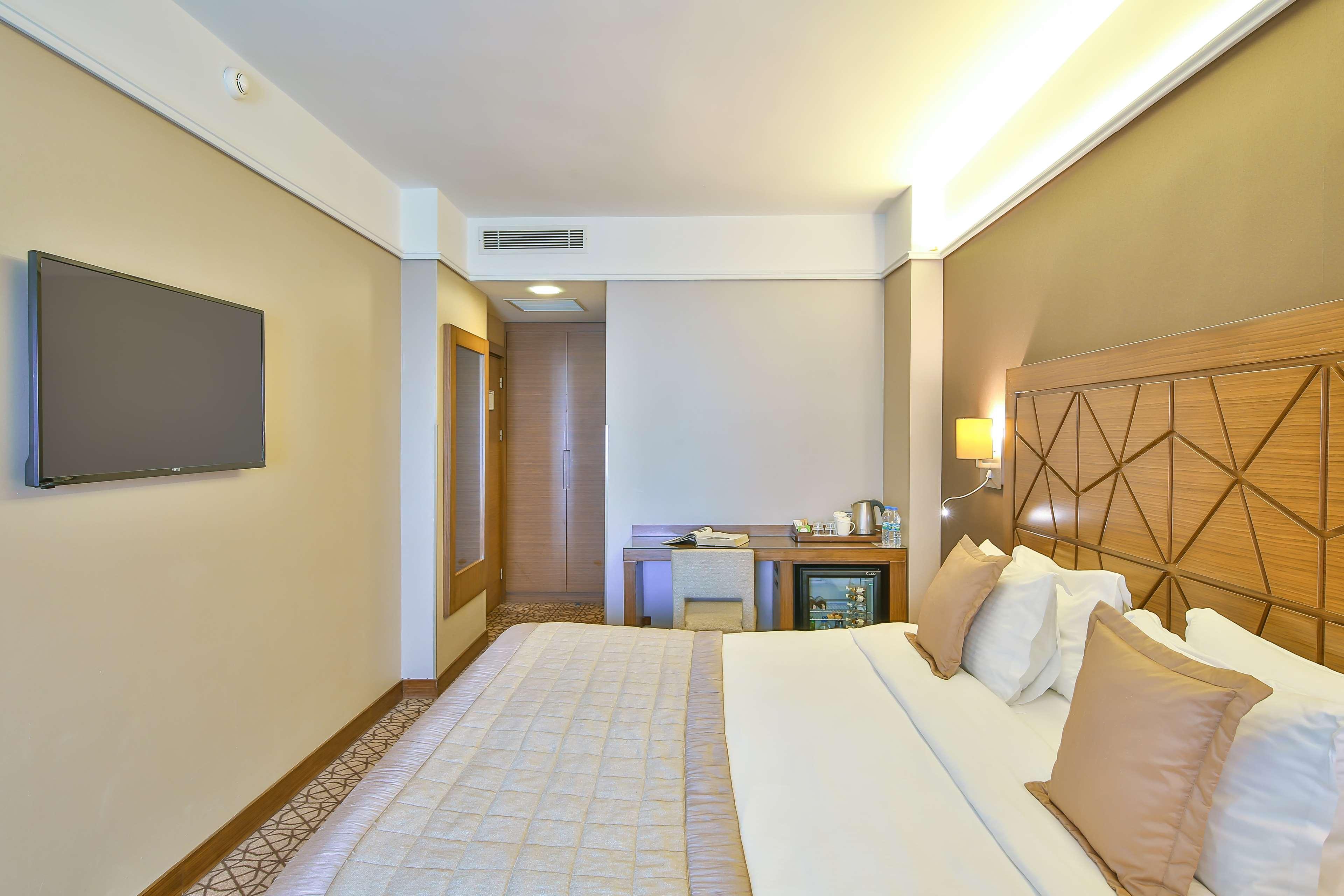 Ramada By Wyndham Taksim Otel